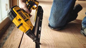 Cordless nail gun DeWALT DCN650N