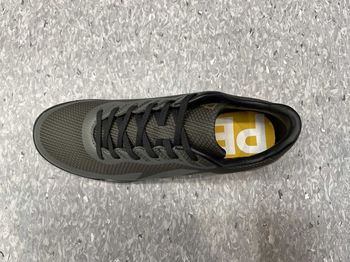 купить Бампы FOOTBALL SHOES EW9289F  2083 в Кишинёве 