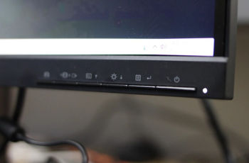 купить 27" LENOVO Legion Y27q-20, Black, IPS, 2560x1440, 165Hz, FreeSync, 1ms, 340cd,3M:1,HDMI+DP+USB,Pivot в Кишинёве 