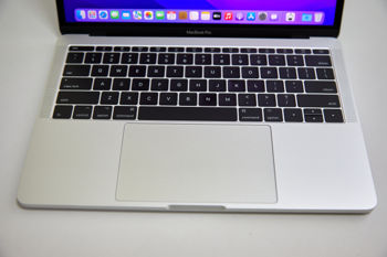 Apple MacBook Pro 13" (M2017) i5 2.3GHZ/8GB/256GB (B) 
