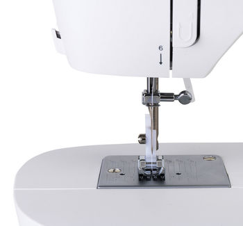 Sewing Machine Singer M1605 