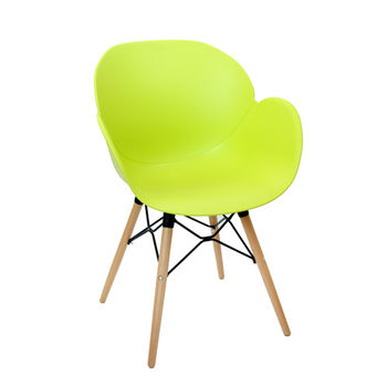 купить Зеленый пластиковый стул с деревянными ножками и металлической опорой в Кишинёве 