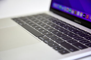 Apple MacBook Pro 13" (M2017) i5 2.3GHZ/8GB/128GB (C) 