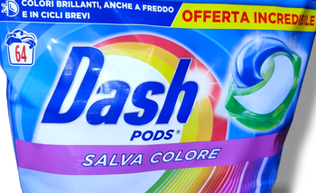 Dash 3 in 1 Salve Colore detergent capsule, 64 spălări 