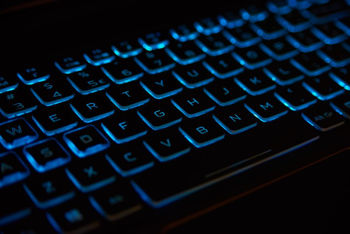 купить ACER Predator Helios PH315-54 Abyssal Black (NH.QC1EU.003) 15.6" QHD IPS 165Hz 300 nits, i7-11800H 8xCore 2.3-4.6GHz, 16GB DDR4 RAM, 512GB SSD PCIe NVMe SED+HDD Kit, GeForce RTX 3070 8GB GDDR6 в Кишинёве 
