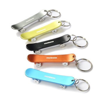 купить Брелок Munkees Bottle Opener - Skateboard I, 3425 в Кишинёве 