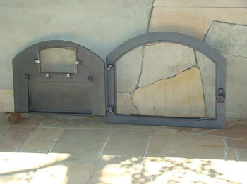Дверца чугунная со стеклом левая PIZZA 3 