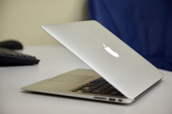 Apple MacBook Air 13" A1466 (Mid 2013) Intel Core i7/8GB/128GB (Grade C) 