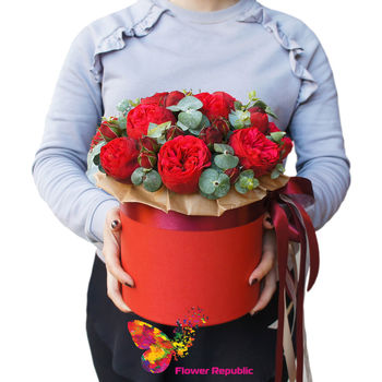 Flori in cutie rotunda "Frida" 