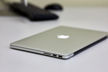 Apple MacBook Pro 13" A1502 (Mid 2014) i5 2.6GHZ/8GB/256GB (Grade C) 