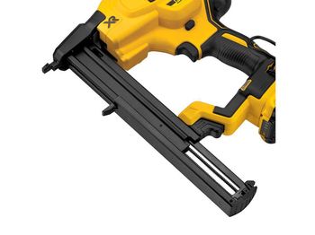 купить Пистолет гвоздезабивной аккумуляторный DeWALT DCN681D2 в Кишинёве 