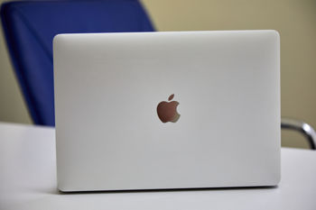 Apple MacBook Pro 13" (M2017) i5 2.3GHZ/8GB/128GB (C) 