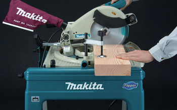 Комбинированная торцовочная поворотная пила MAKITA LF1000 