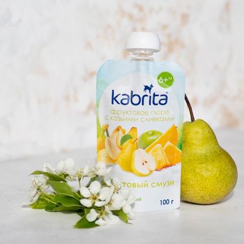 Piure-smoothie din fructe și frișcă Kabrita, 100g 