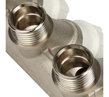 cumpără Distribuitor D.  3/4" FI/FE x 1/2" FE 3 cai PN10 465  ITAP în Chișinău 