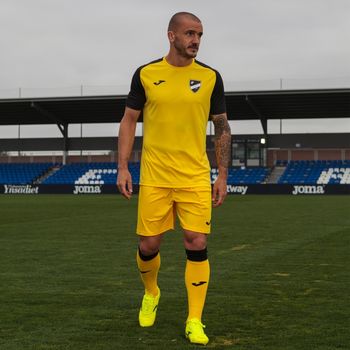 Футболка JOMA - ACADEMY IV AMARILLO NEGRO L 