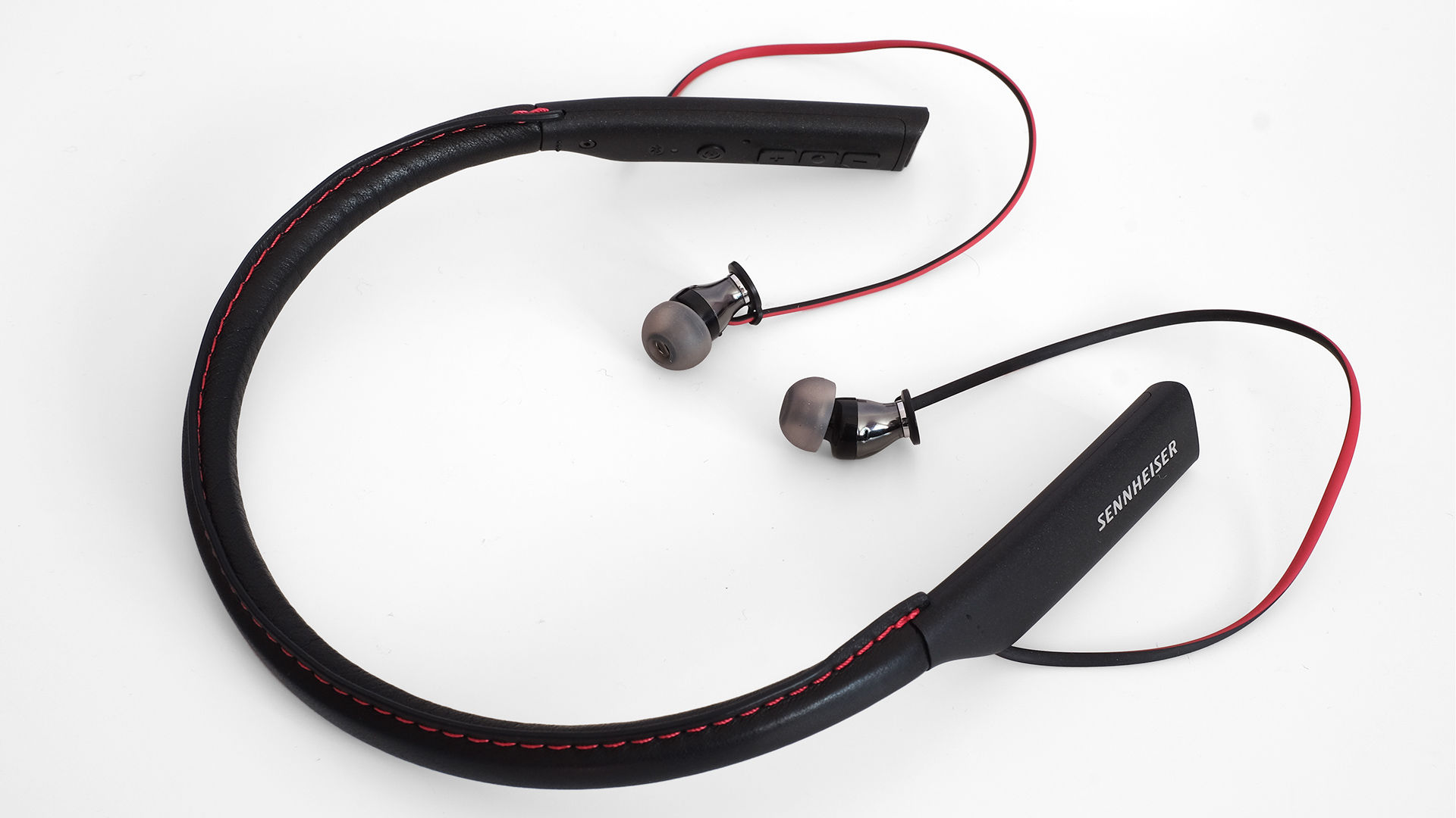 Сделать bluetooth наушники. Sennheiser Momentum in-Ear Wireless m2 IEBT Black. Наушники Sennheiser Momentum Wireless m2. Sennheiser Momentum in-Ear Wireless m2. Sennheiser Momentum m2 Bluetooth.