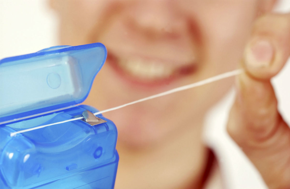 Ață Dentară