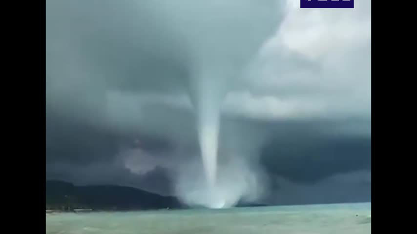 Прогнозирование смерчей. Смерчи в прогнозе погоды в компьюторе. Торнадо в москве. Сильный ураган. Прогнозирование смерчей.