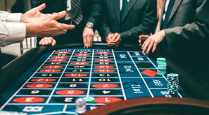 România restricționează accesul tinerilor sub 21 de ani la jocurile de noroc