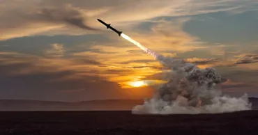 Оборона НАТО перехватила ракету из Ирана, вошедшую в воздушное пространство Турции