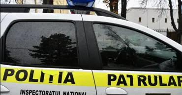 Un polițist, spitalizat după ce un șofer l-a mușcat de deget la Chișinău