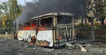 В Краматорске в результате авиаудара по рейсовому автобусу погибли более 30 человек