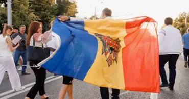 Власти Молдовы снова пытаются вернуть граждан домой