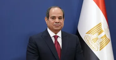 Египет потерял 10 миллиардов долларов из-за падения трафика в Суэцком канале