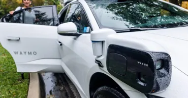 Robotaxiurile încep să muște serios din piața Uber: Șoferii simt deja efectele