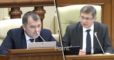Депутату, задававшему вопрос, не продали ли данные молдаван, отключили микрофон