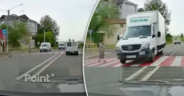 В Ватре водитель Mercedes едва не сбил женщину на пешеходном переходе