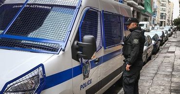 В Афинах произошла стрельба: более сотни задержанных, один человек погиб.