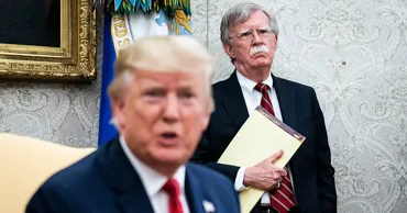 ФБР обнаружило секретные документы в офисе бывшего советника Трампа Болтона