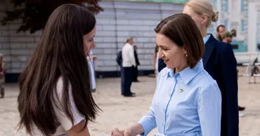 Мирабела Грэдинару, партнёрша президента Румынии, приедет в Кишинёв