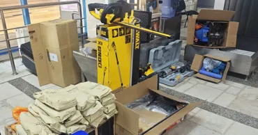 ГНС в августе продала конфискат на 363,5 тыс. леев: часы, техника и брендовые вещи
