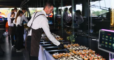 Morărița Catering Кишинёв - фуршет и Candy bar на свадьбуⓅ