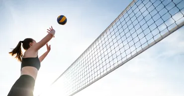 Dueluri intense la Campionatul Național de volei pe plajă. Cine a cucerit trofeele