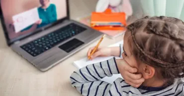 Școlile din Chișinău ar putea trece la învățământul de la distanță din cauza stării de urgență instituite