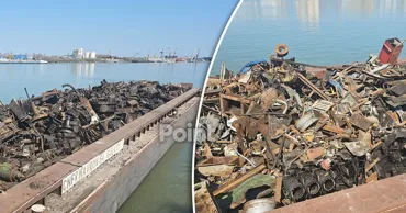 Баржу с подозрительными отходами из Молдовы остановили в порту Галац