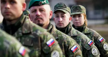 Словакия отправит сотню военных в Румынию и Польшу