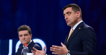 Președintele României le cere partidelor să nu implice extrema dreaptă în formarea guvernului