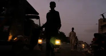 Pakistanul întrerupe energia electrică din cauza războiului din Iran