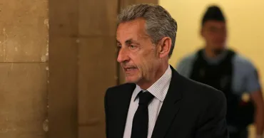 Суд удовлетворил прошение Саркози об УДО по делу о бюджете выборов-2012