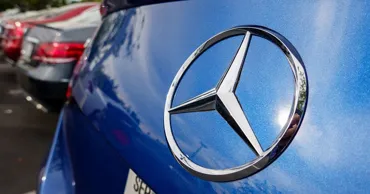 США запрещают китайские автомобили: под удар попал и Mercedes
