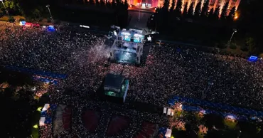 IGP: Peste 90.000 de persoane au participat la sărbătorirea Zilei Independenței în Capitală