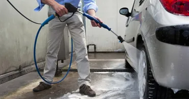 В Молдове прошли рейды по автомойкам: наложены штрафы почти на миллион леев