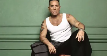 Un star al muzicii grecești, mort în timpul unui tratament anti-îmbătrânire