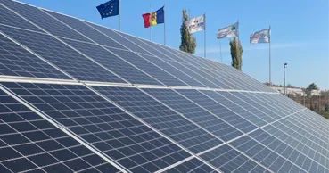 Aproape 80% din energia consumată până la amiază, acoperită din surse regenerabile