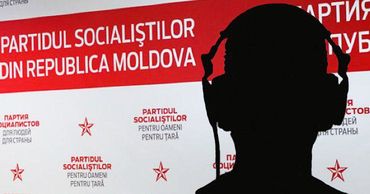 Депутаты-социалисты также стали жертвами незаконных прослушек.